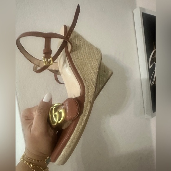 G🌟G Brown Wedge Sandals - Picture 3 of 3